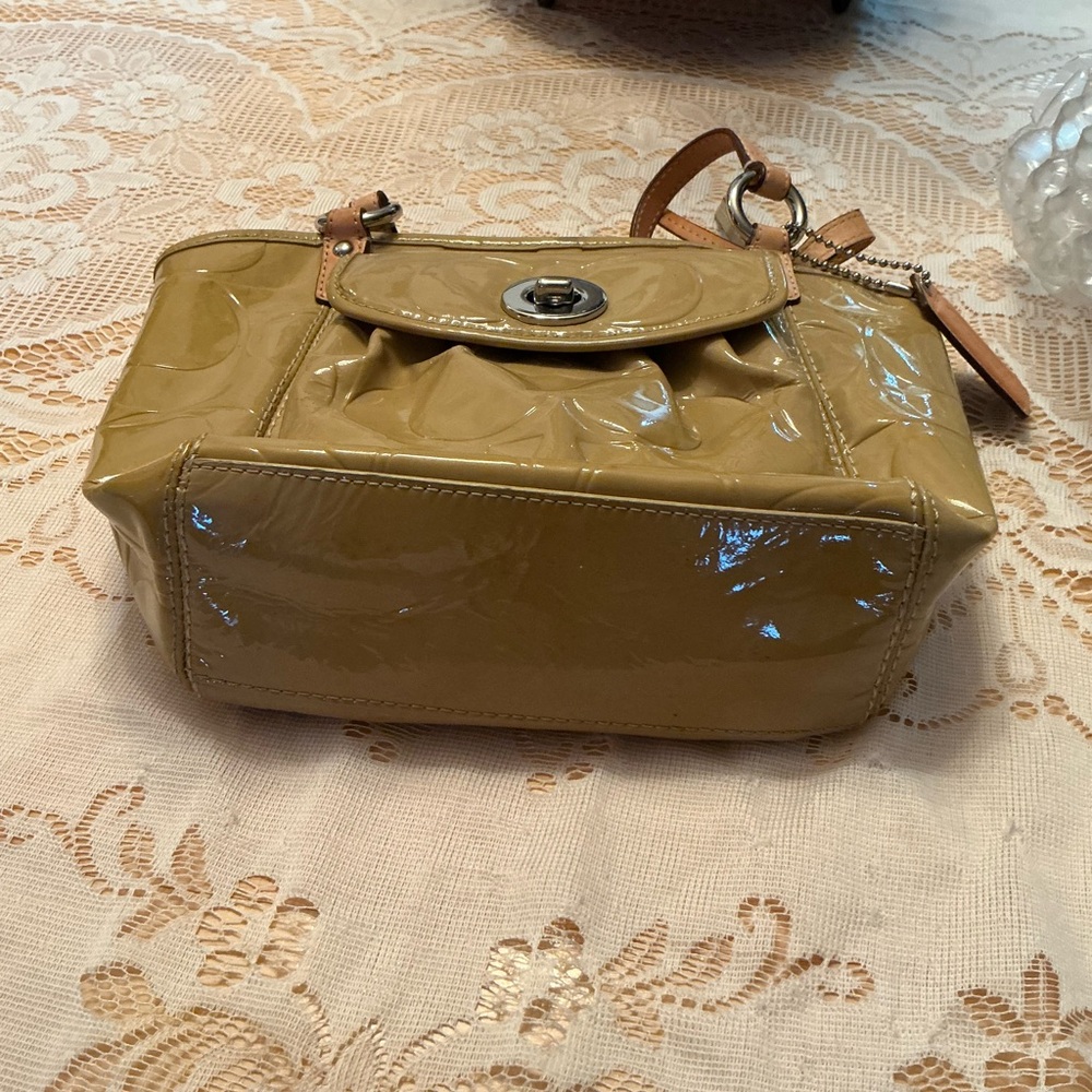 Coach Yellow Handbag F14729 - Picture 4 of 12